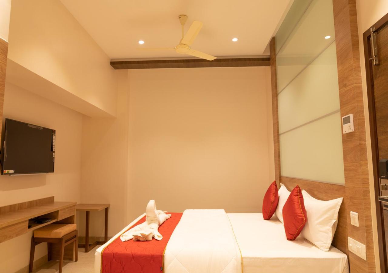 The Paradise Hotel - Luxury Stay Kanchipuram Extérieur photo