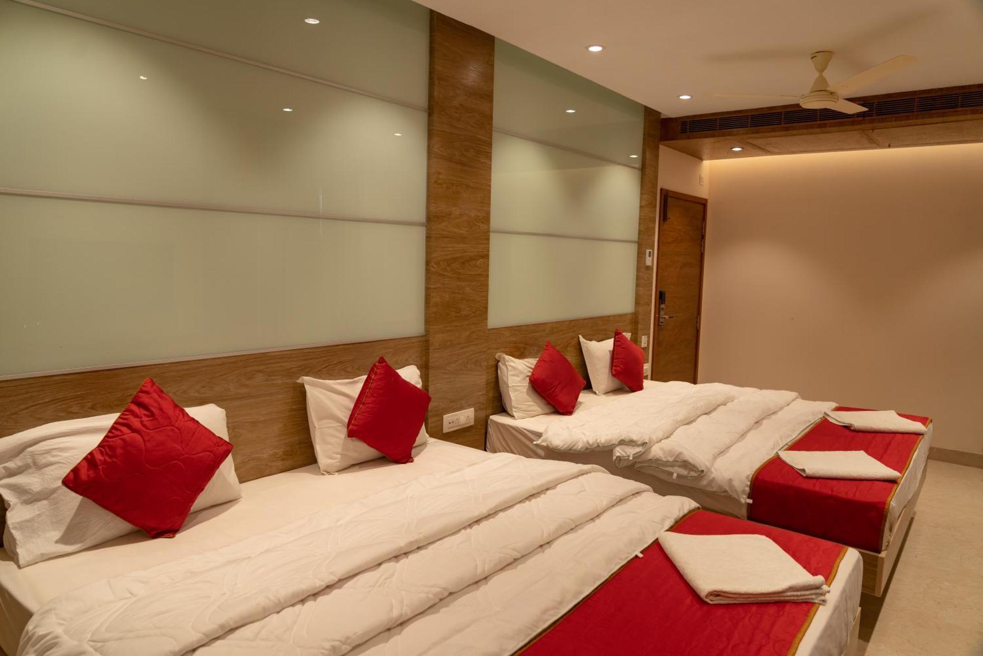 The Paradise Hotel - Luxury Stay Kanchipuram Extérieur photo