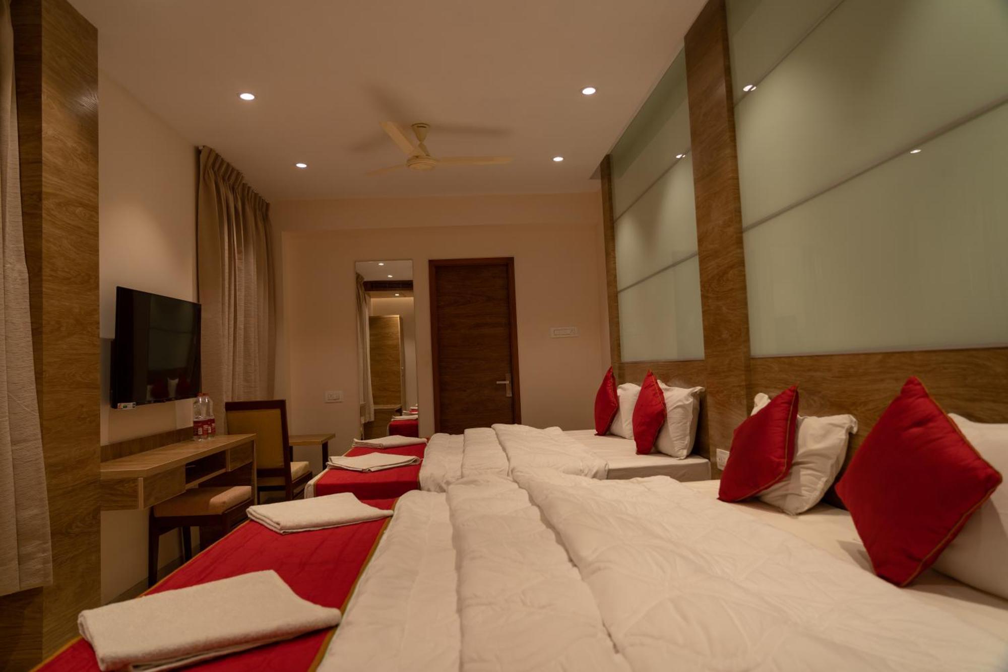 The Paradise Hotel - Luxury Stay Kanchipuram Extérieur photo