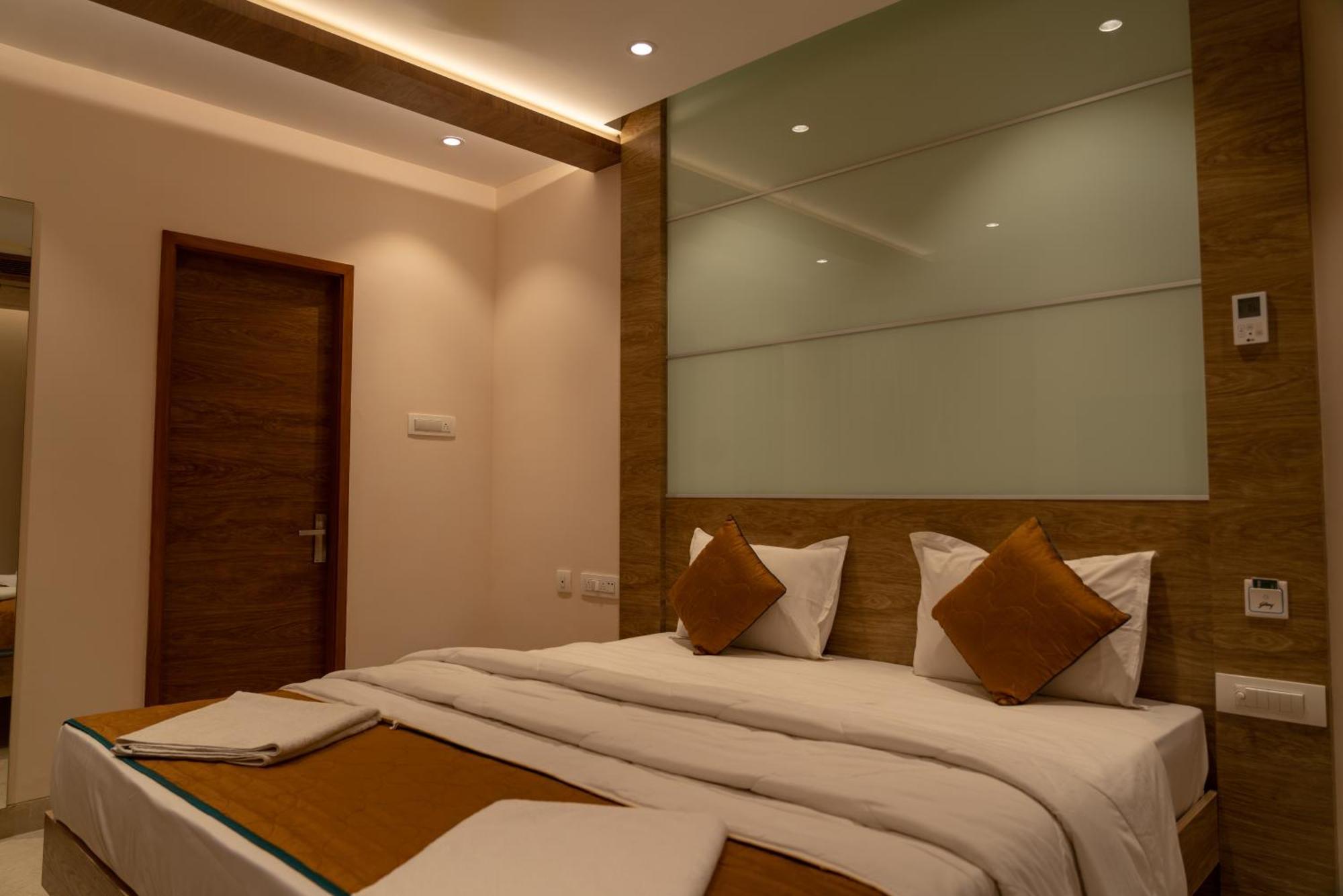 The Paradise Hotel - Luxury Stay Kanchipuram Extérieur photo
